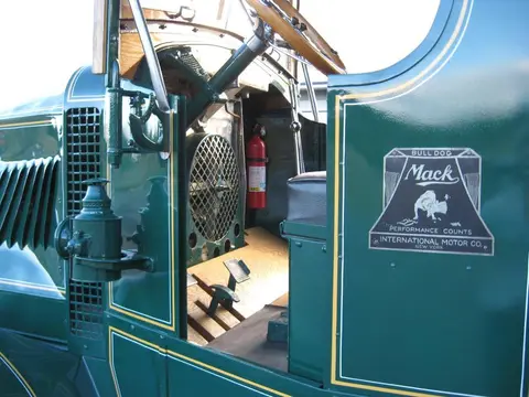 Vehicle shipped by International Cargo, photo 3